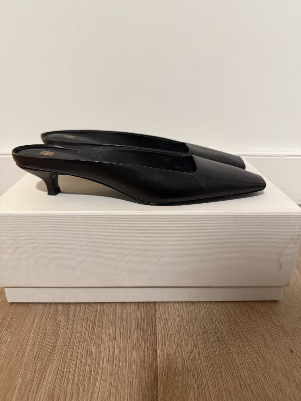 Toteme Kitten Heel Square Toe Leather Mules Black 40 with Box